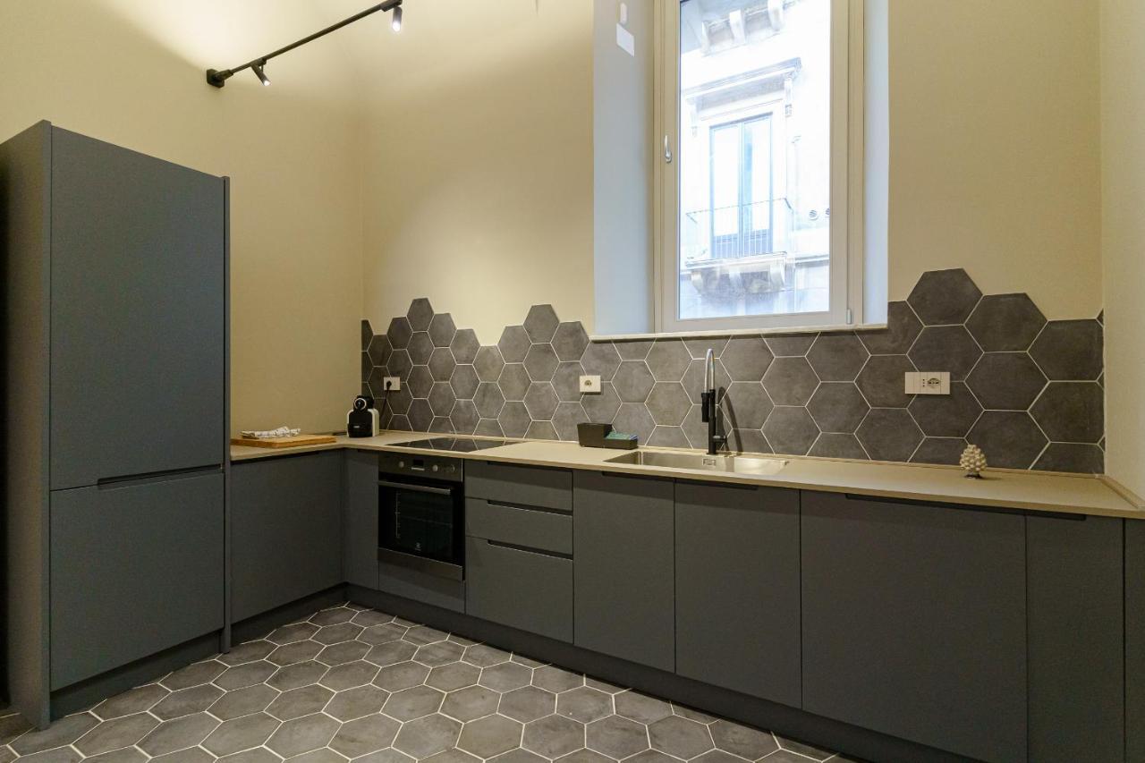 Crociferi Luxury Apartment カターニア エクステリア 写真
